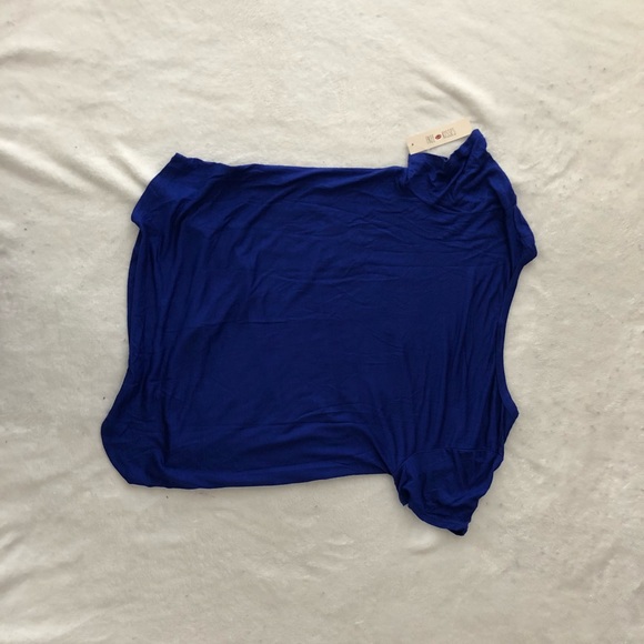 Blue shirt - Picture 2 of 2